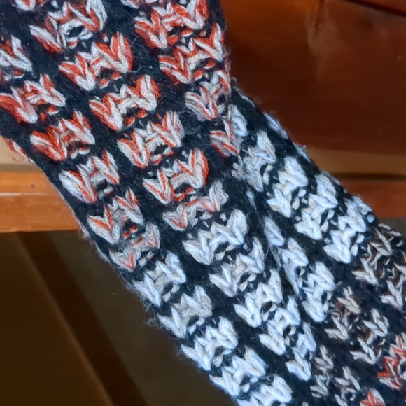 EARTHBOUND* crochet, long sleeve hooded sweater - Picture 2 of 9